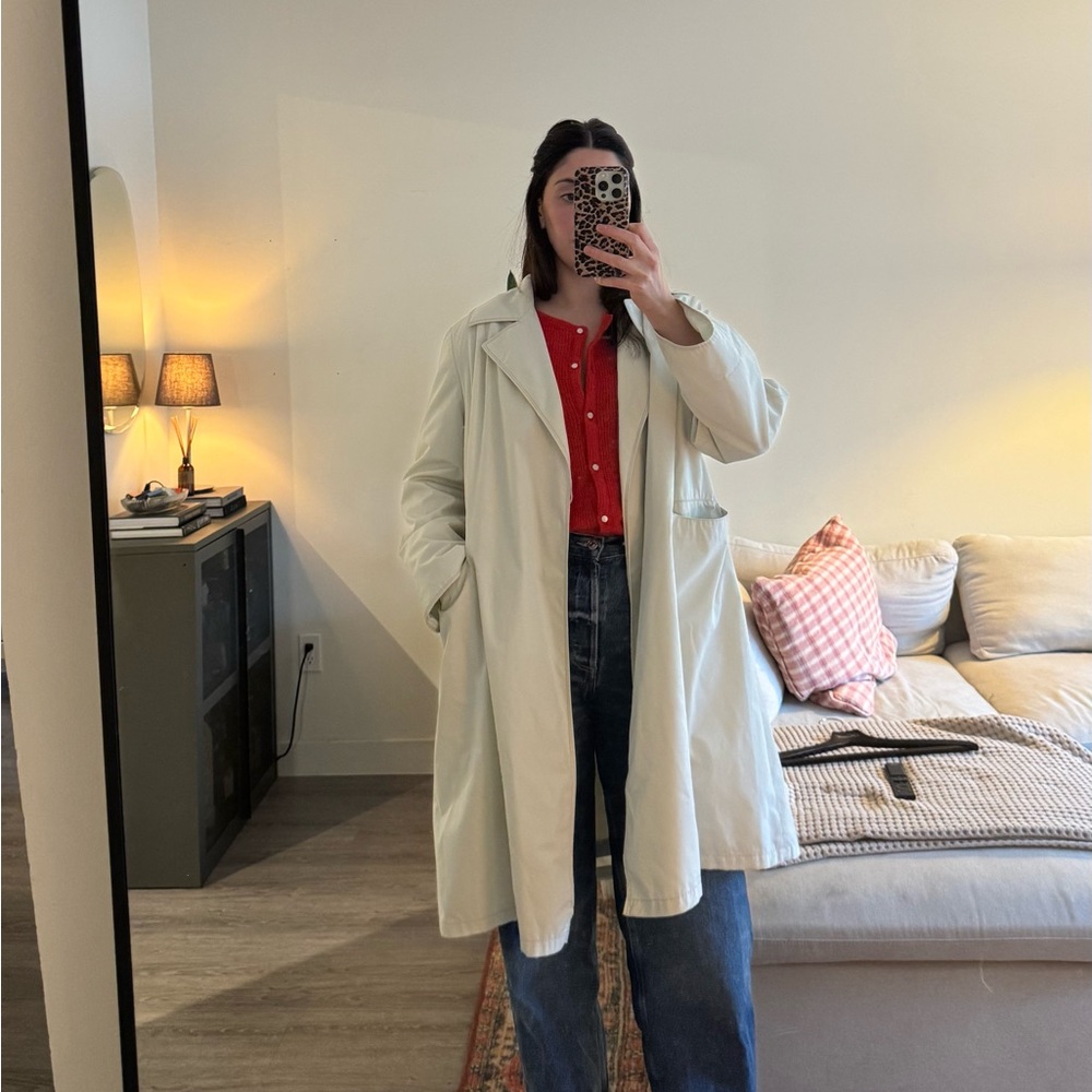 Women's Vintage Cream Trench Coat